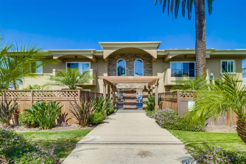 188 S. Lincoln #12, El Cajon, CA 92020