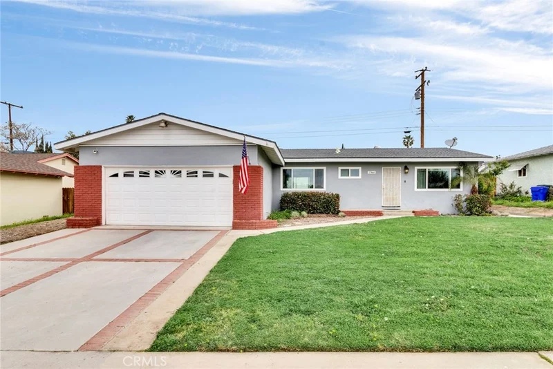 27460 14th, Highland, CA 92346