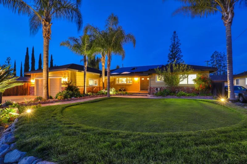 2255 Coronet, San Jose, CA 95124