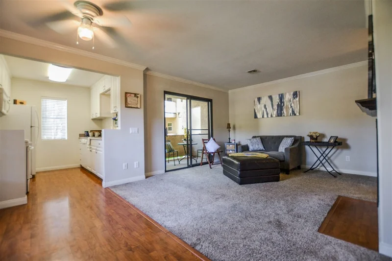10375 Azuaga St #117, San Diego, CA 92129
