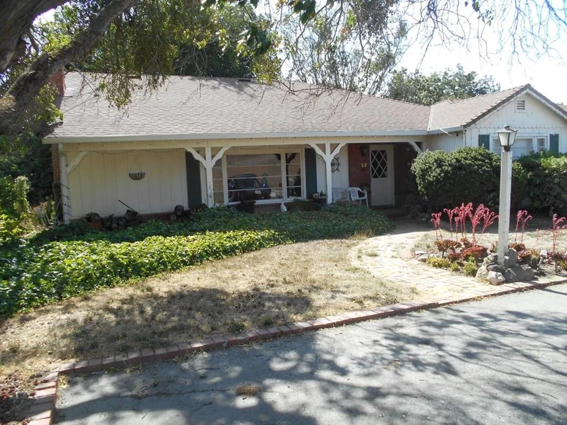 2951 Buena Vista, Hollister, CA 95023
