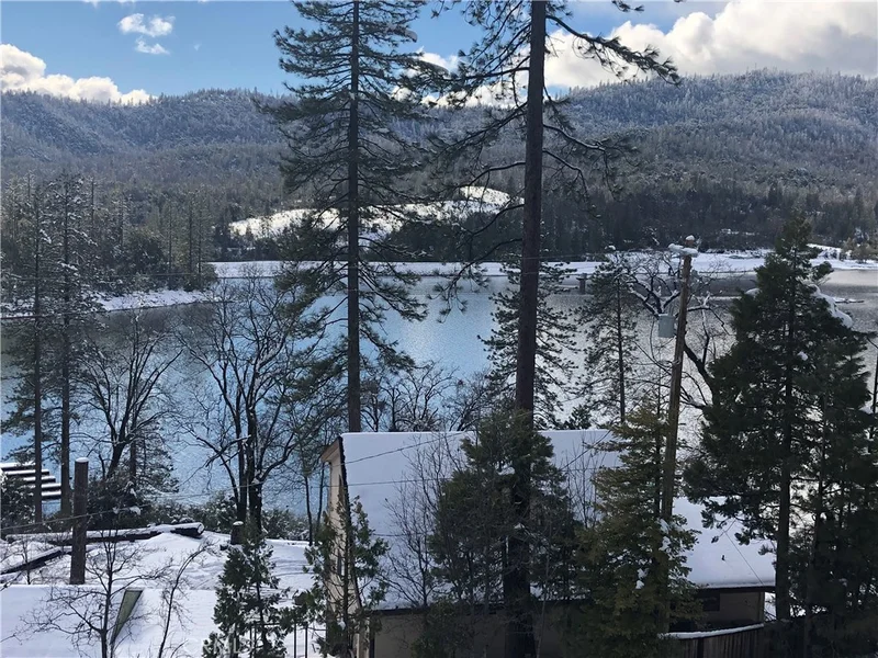 56344 Marina View Court, Bass Lake, CA 93604