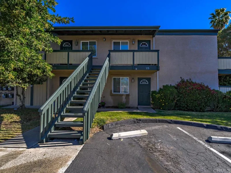 868 Alvarado #25, Fallbrook, CA 92028