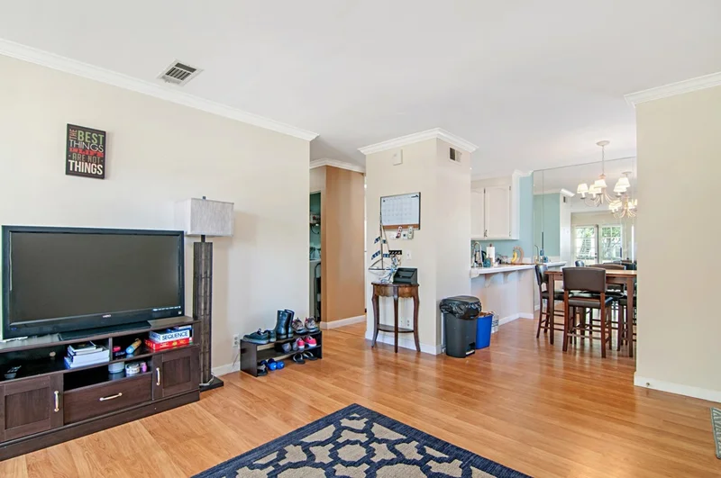 8609 Arminda Cir #10, Santee, CA 92071