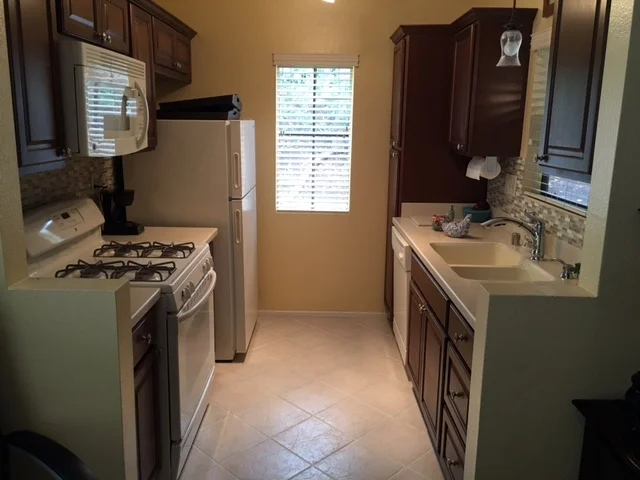 10337 Azuaga St #217, San Diego, CA 92129