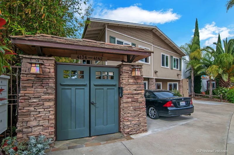 4136 Campus #2, San Diego, CA 92103