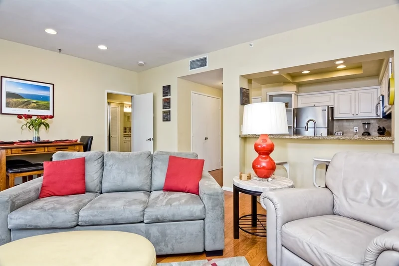 620 State St. #315, San Diego, CA 92101