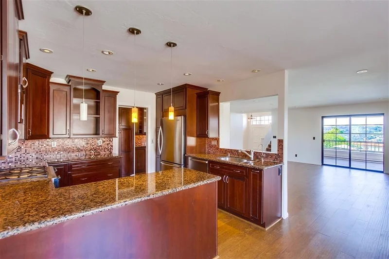 2305 Caringa #D, Carlsbad, CA 92009