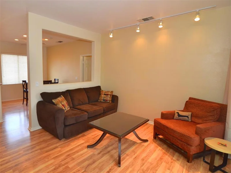 6305 Citracado, Carlsbad, CA 92009