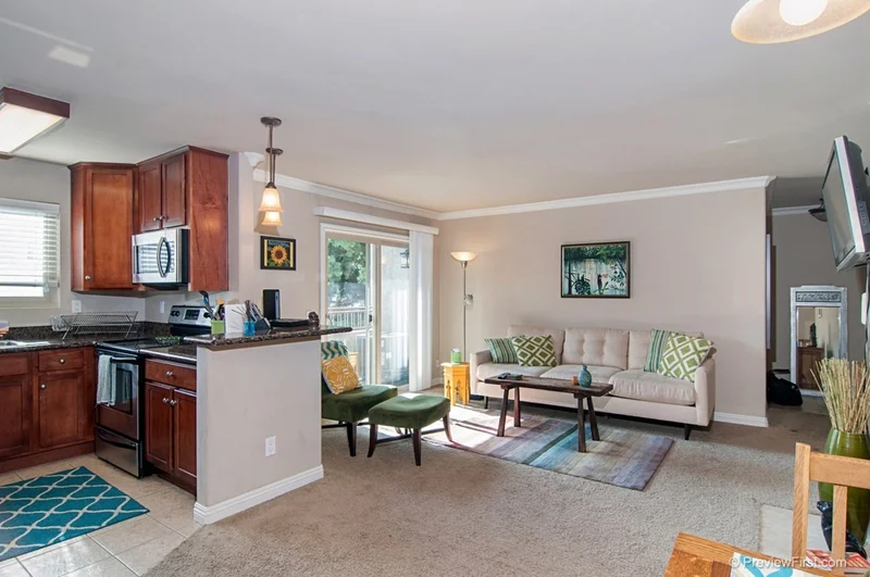 4521 55th #8, San Diego, CA 92115