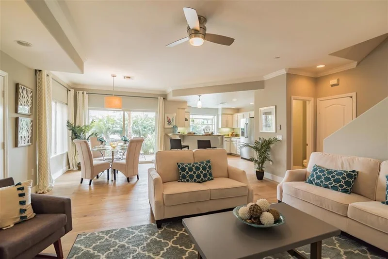 856 Felspar, San Diego, CA 92109