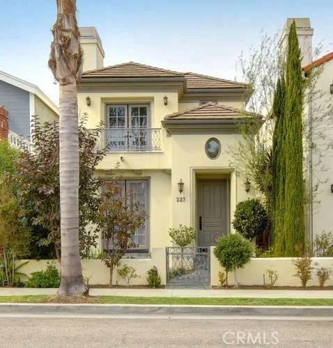 227 5th, Seal Beach, CA 90740