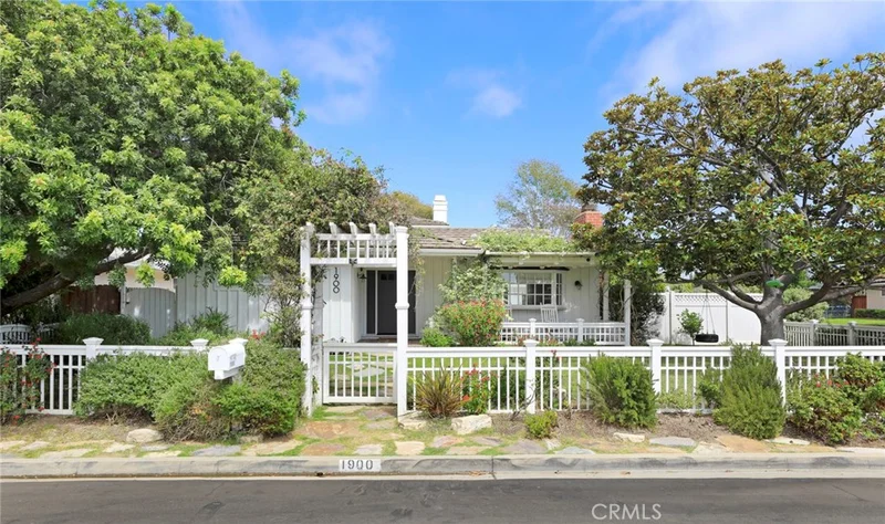1900 Teresita Ln, Newport Beach, CA 92660