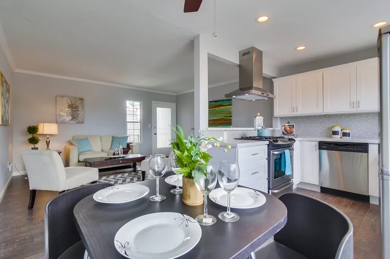 4262 Wilson 13, San Diego, CA 92104