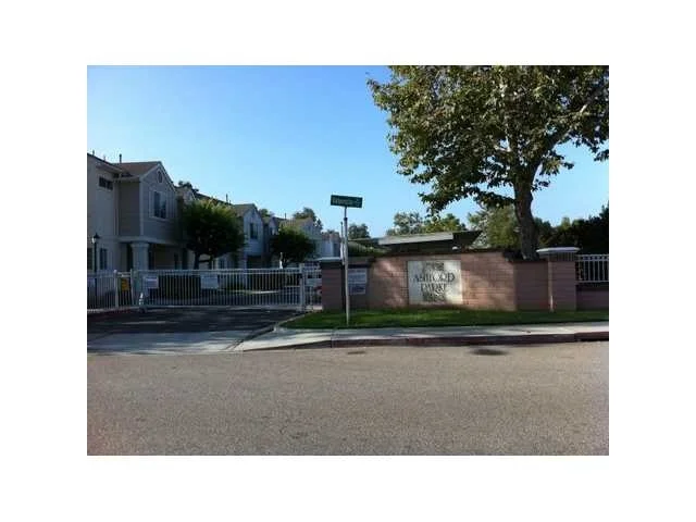 2581 Kings View Circle, Spring Valley, CA 91977