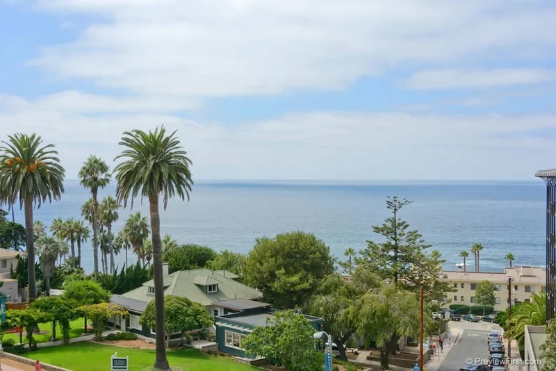 7811 Eads #512, La Jolla, CA 92037