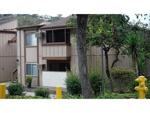 5553 Adobe Falls Road #4, San Diego, CA 92120