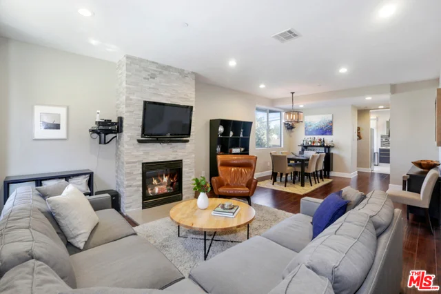3000 Federal #106, West Los Angeles, CA 90066