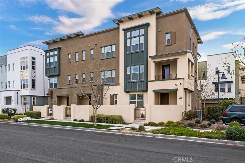 100 Acamar, Irvine, CA 92618