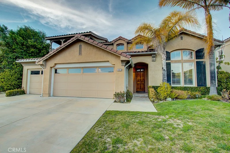 231 Knoll Ridge, Simi Valley, CA 93065