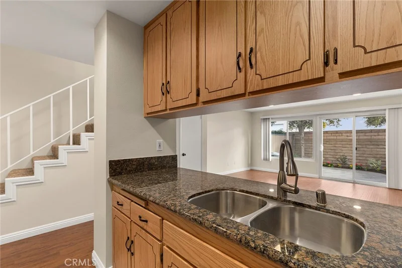 1152 Clifpark #19P, Anaheim, CA 92805