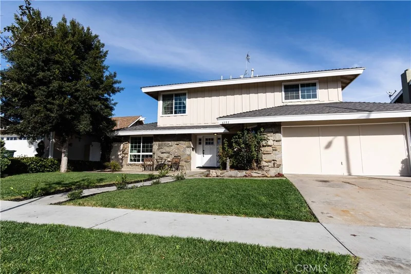 6151 Montecito, Huntington Beach, CA 92647