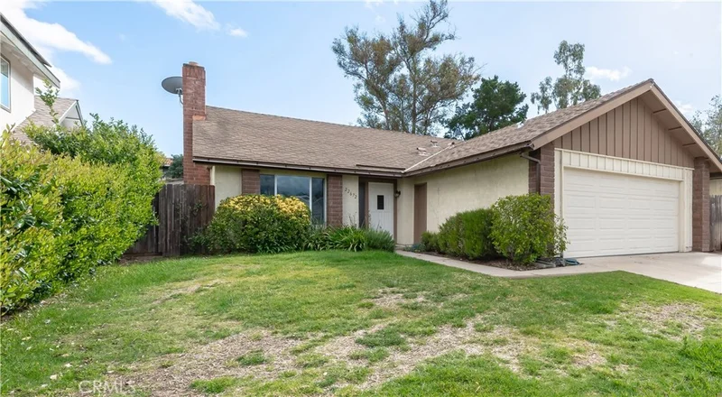 22672 Genova, Laguna Hills, CA 92653