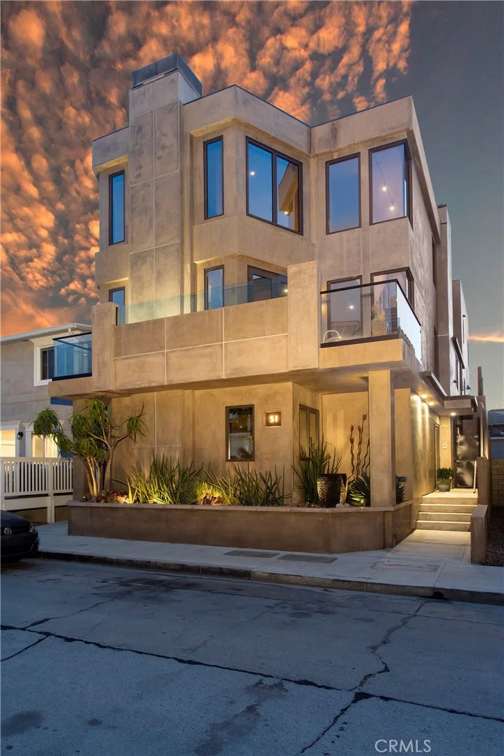 51 58th, Long Beach, CA 90803