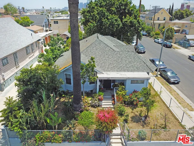 1156 Hobart, Los Angeles, CA 90006