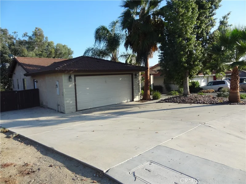 29682 Vacation, Canyon Lake, CA 92587