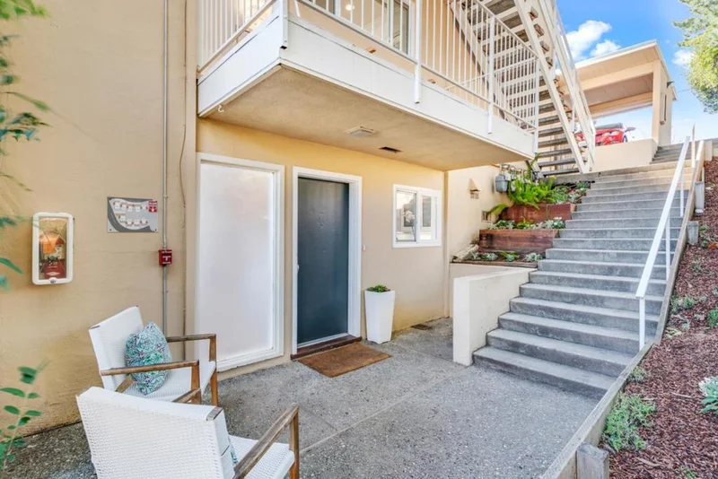 2987 Melendy #2, San Carlos, CA 94070