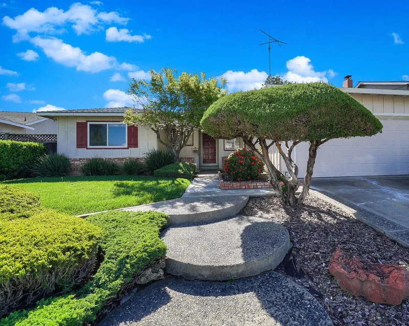 782 Upton, San Jose, CA 95136