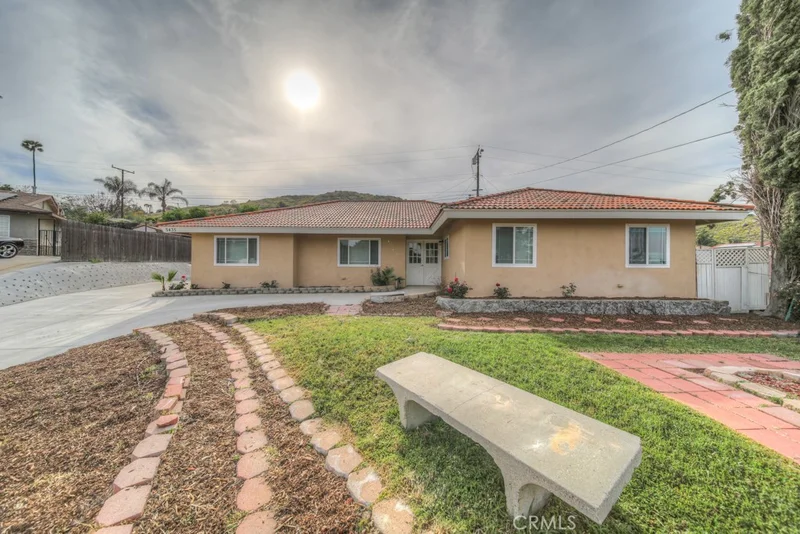 5435 Villela, Riverside, CA 92509