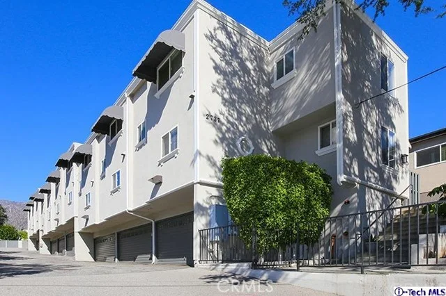 2737 Montrose #3, Montrose, CA 91020