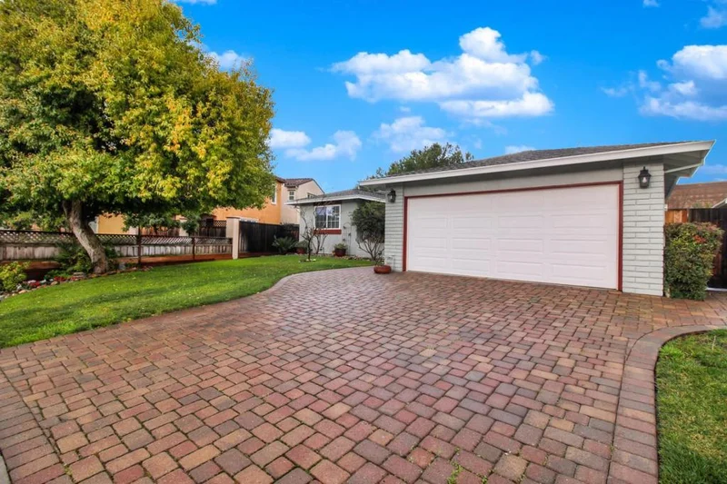 5452 Chesbro, San Jose, CA 95123
