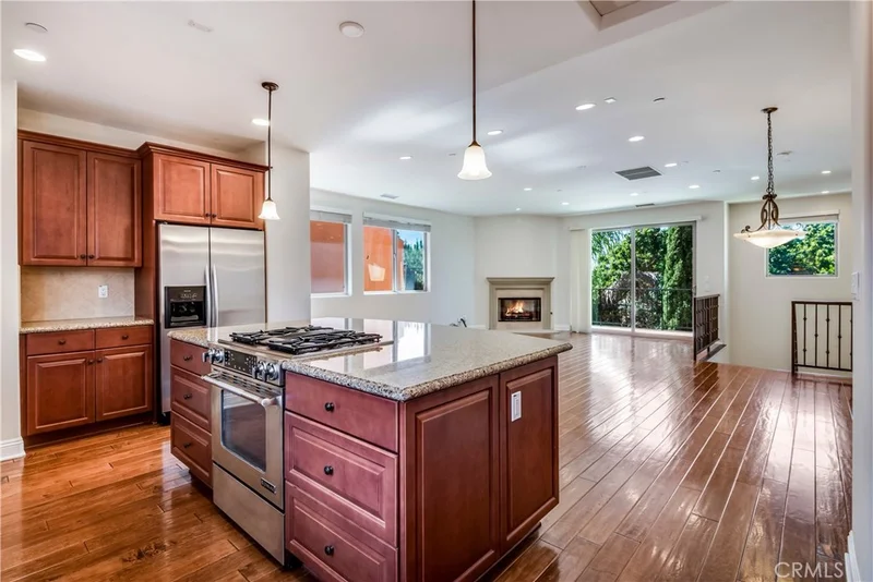 617 Pacific Coast, Redondo Beach, CA 90277