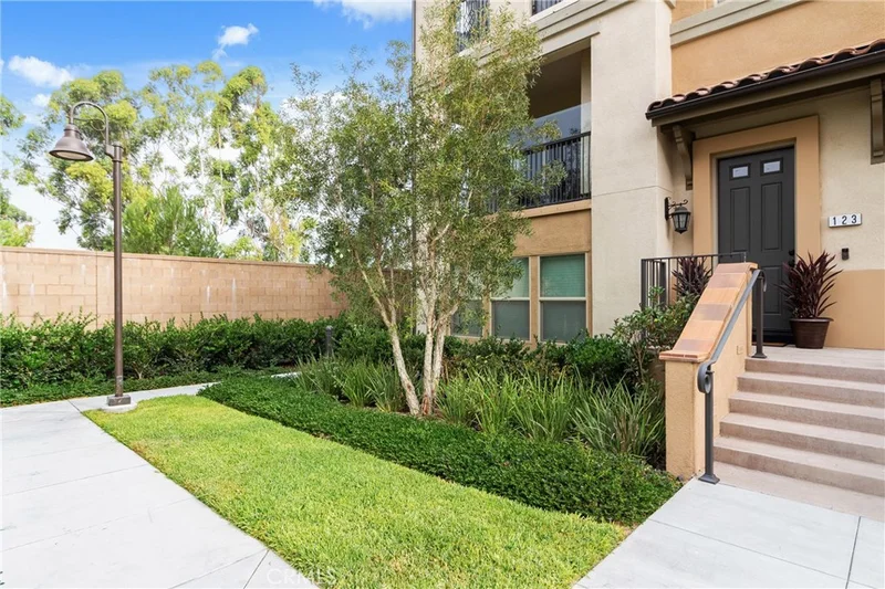 123 Neptune, Irvine, CA 92618
