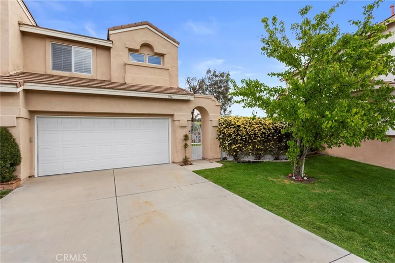 906 Flintridge, Anaheim Hills, CA 92808