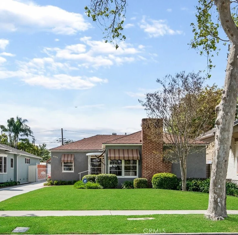 2546 Valencia, Santa Ana, CA 92706
