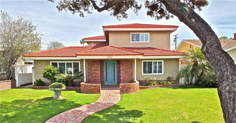 1006 Main, Huntington Beach, CA 92648