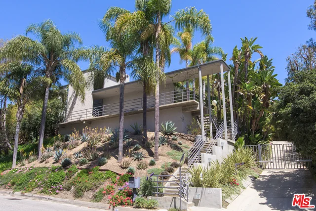 1136 San Ysidro, Beverly Hills, CA 90210