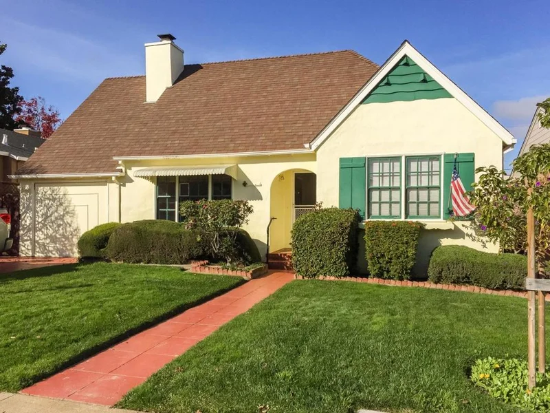 1132 Killarney, Burlingame, CA 94010