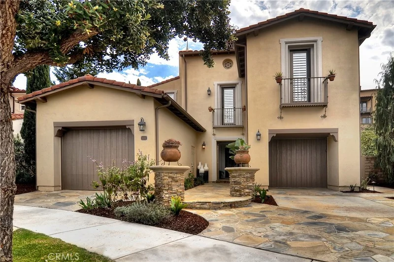 102 Treehouse, Irvine, CA 92603