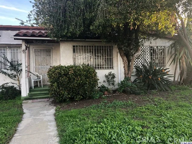 1050 109 Th, Los Angeles, CA 90044