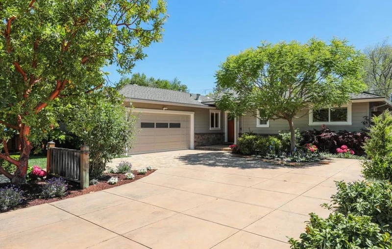 628 Wellsbury, Palo Alto, CA 94306