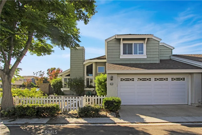 26 Riverstone, Irvine, CA 92606