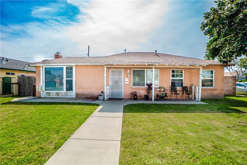 11303 Bombardier, Norwalk, CA 90650