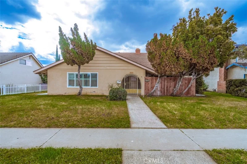 908 E Bastanchury Road, Placentia, CA 92870