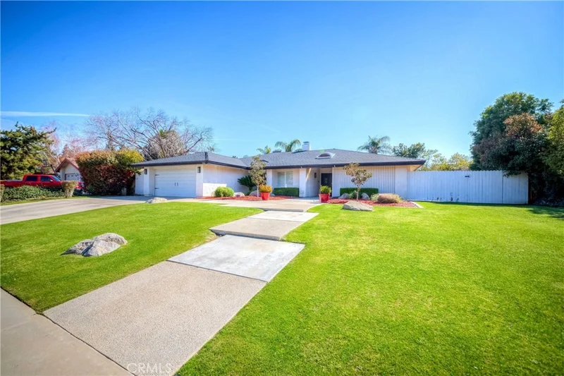 3004 Loveland, Bakersfield, CA 93309