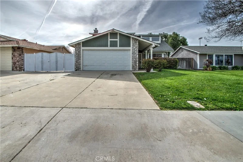 851 Penny, San Jacinto, CA 92583